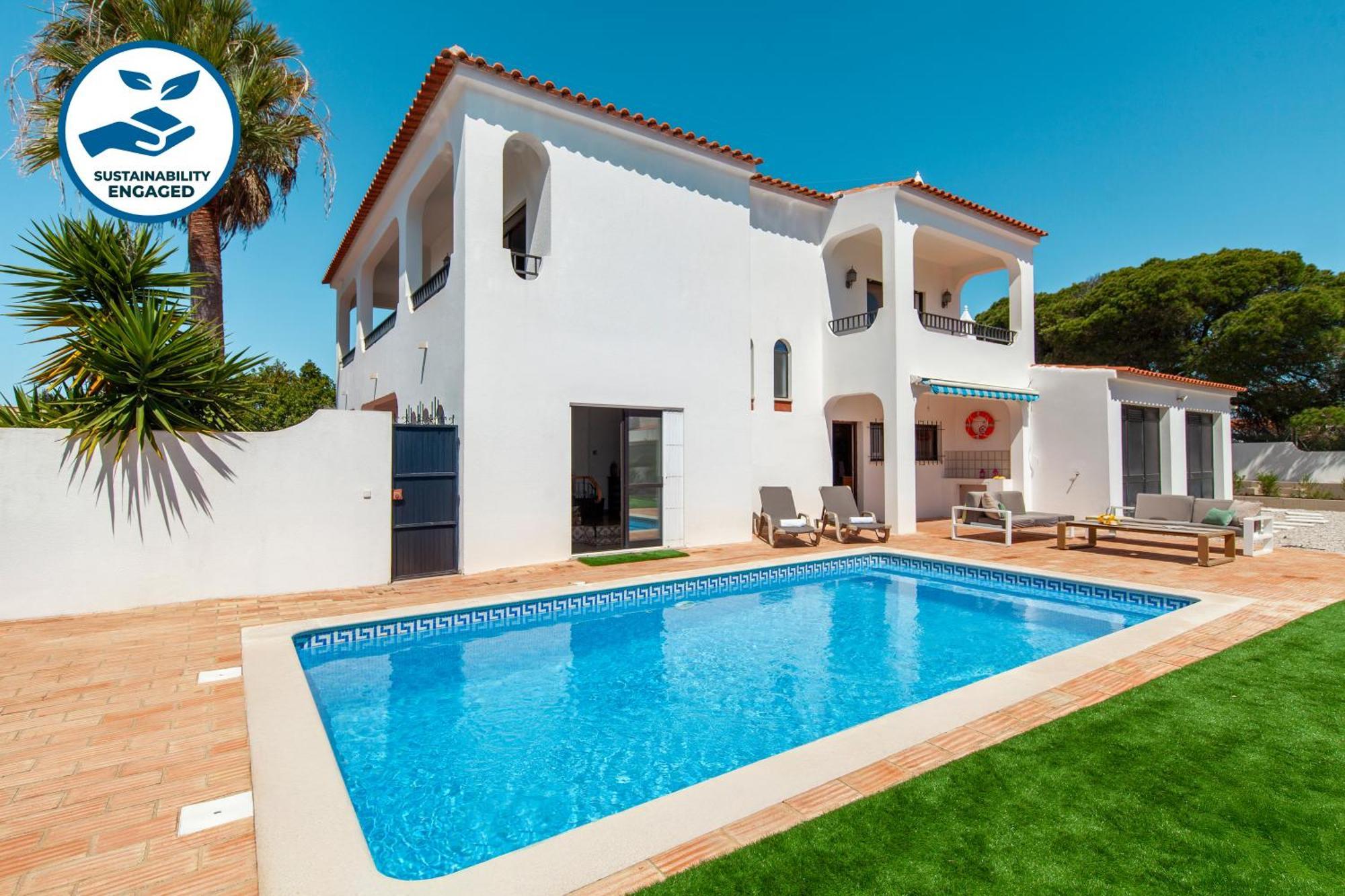 Bellegarde By Algarve Vacation Villa *
